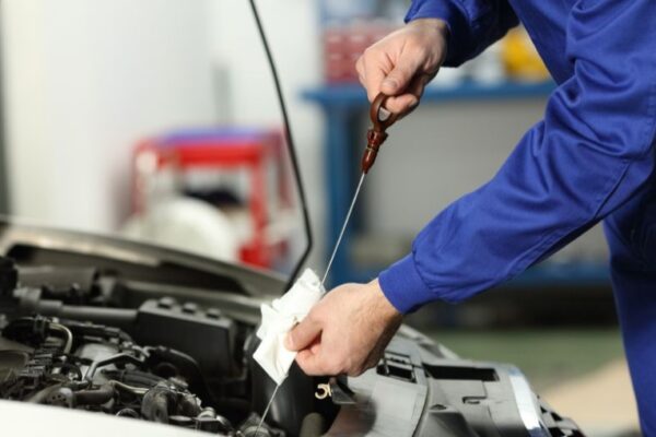 The Perfect Timing: How Long Should You Let Your Car Sit Before Checking Its Oil?